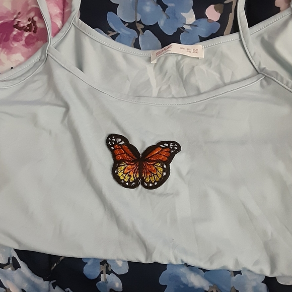 Top - Picture 2 of 3